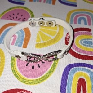 Paparazzi White Infinity Sparkle Snap Bracelet
